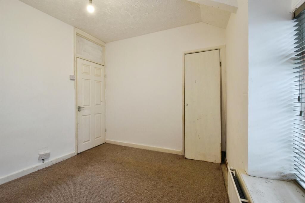 Additional property image - Cardiff Road, Troedyrhiw, MERTHYR TYDFIL