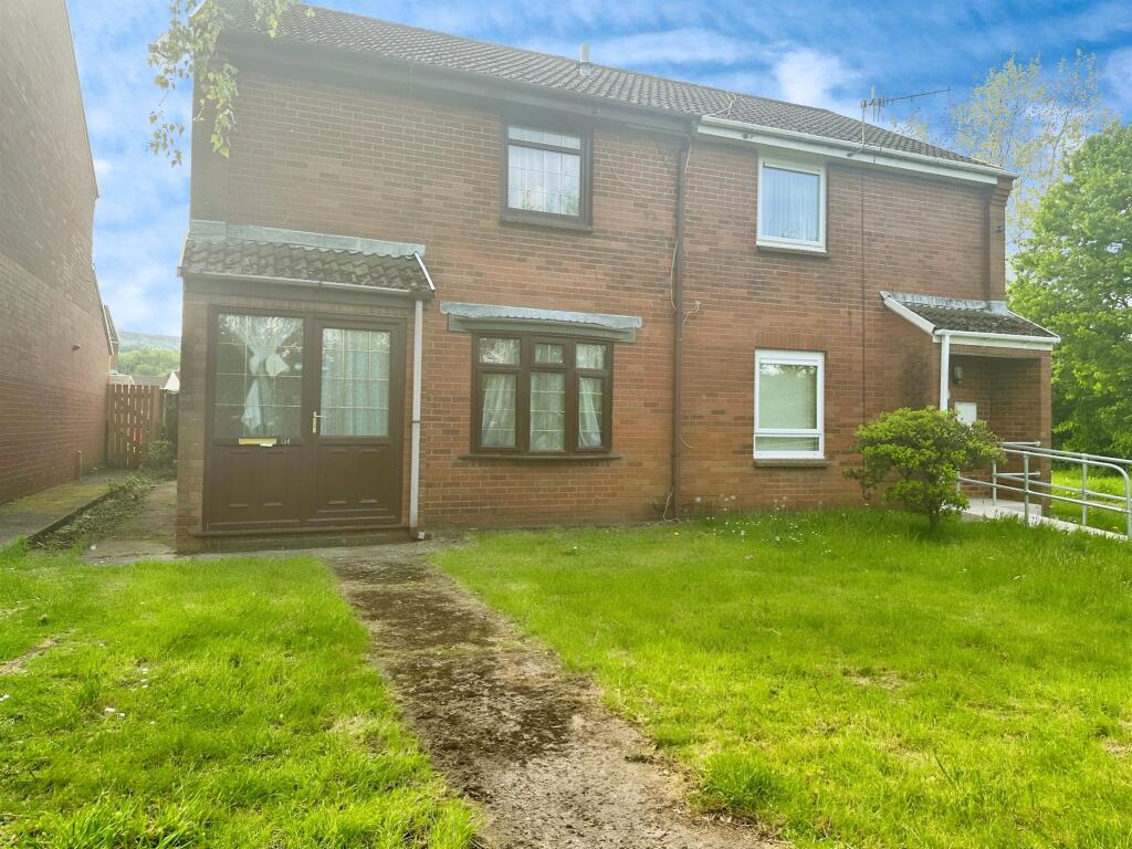 Main image of property: Cae'r Wern, Merthyr Tydfil