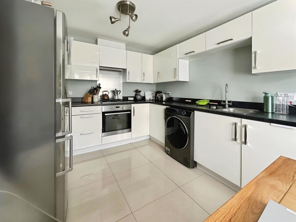 Main image of property: Pen Y Dyffryn, Merthyr Tydfil