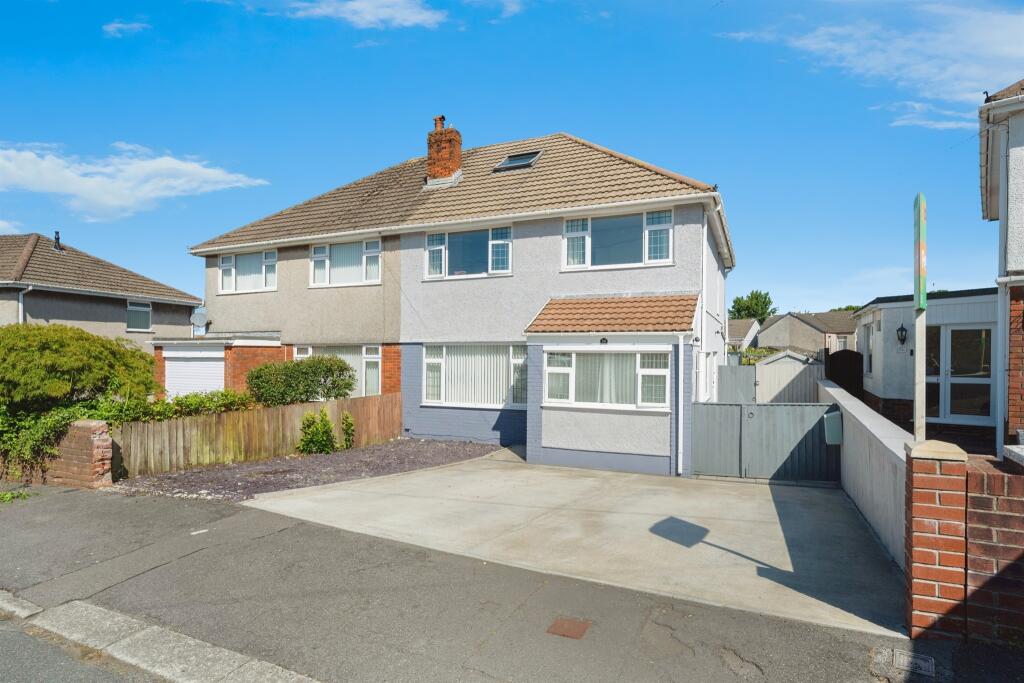 Main image of property: Heol Pen Y Scallen, Loughor, Swansea