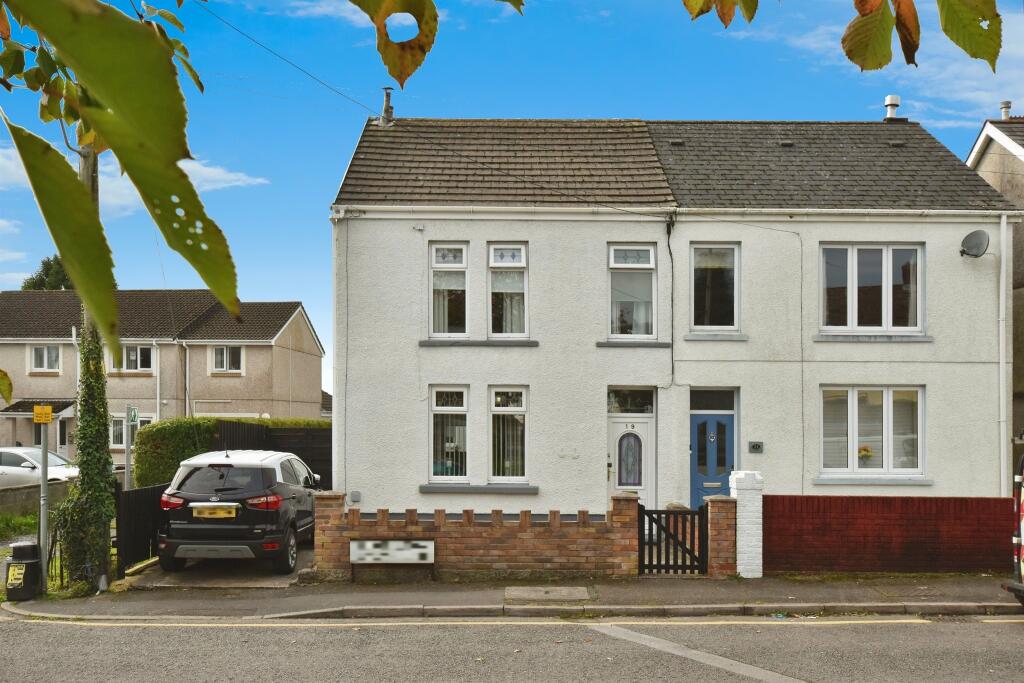Main image of property: Heol Aman, Glanamman, Ammanford