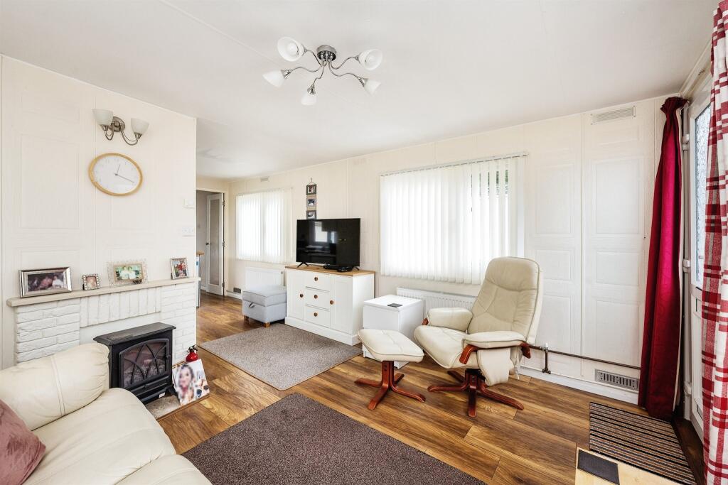 1 bedroom park home for sale in Neath Road, Bryncoch, Neath, SA10