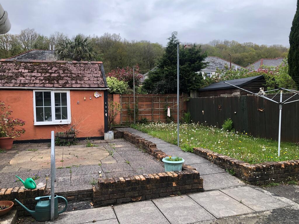 3 bedroom semidetached house for sale in Robert Street, Glynneath