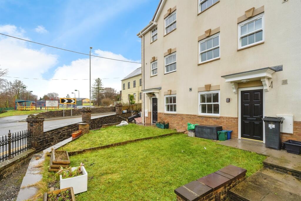 Main image of property: Seion Place, Seven Sisters, Neath