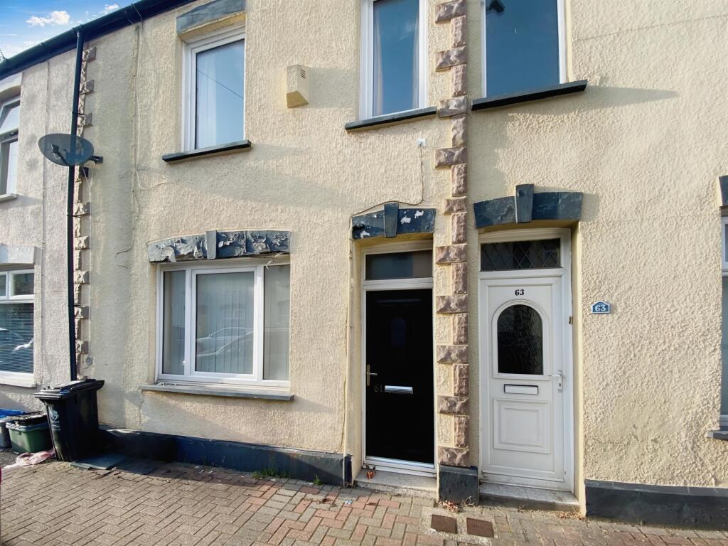 3 bedroom terraced house for sale in Dewstow Street, Newport, NP19