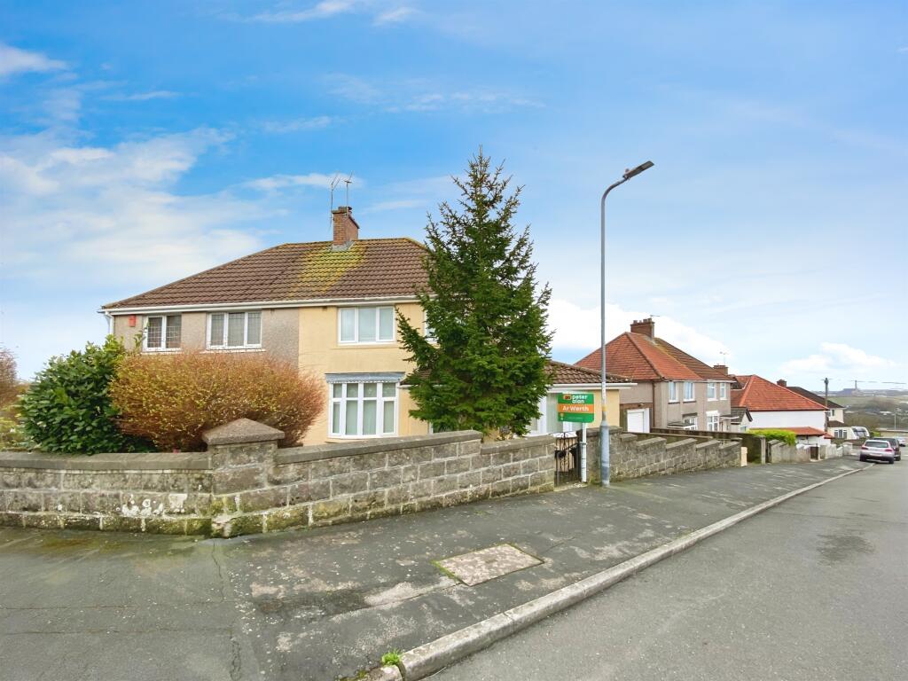 3 bedroom semidetached house for sale in Gaer Park Road, Newport, NP20