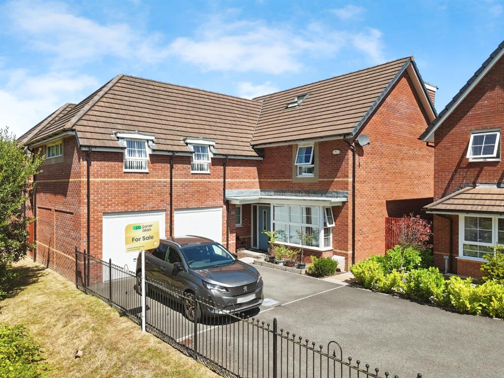 Main image of property: River Reach, Rogerstone, Newport