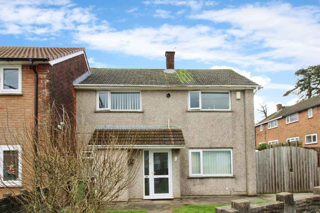 3 bedroom semidetached house for sale in Ball Road, Llanrumney