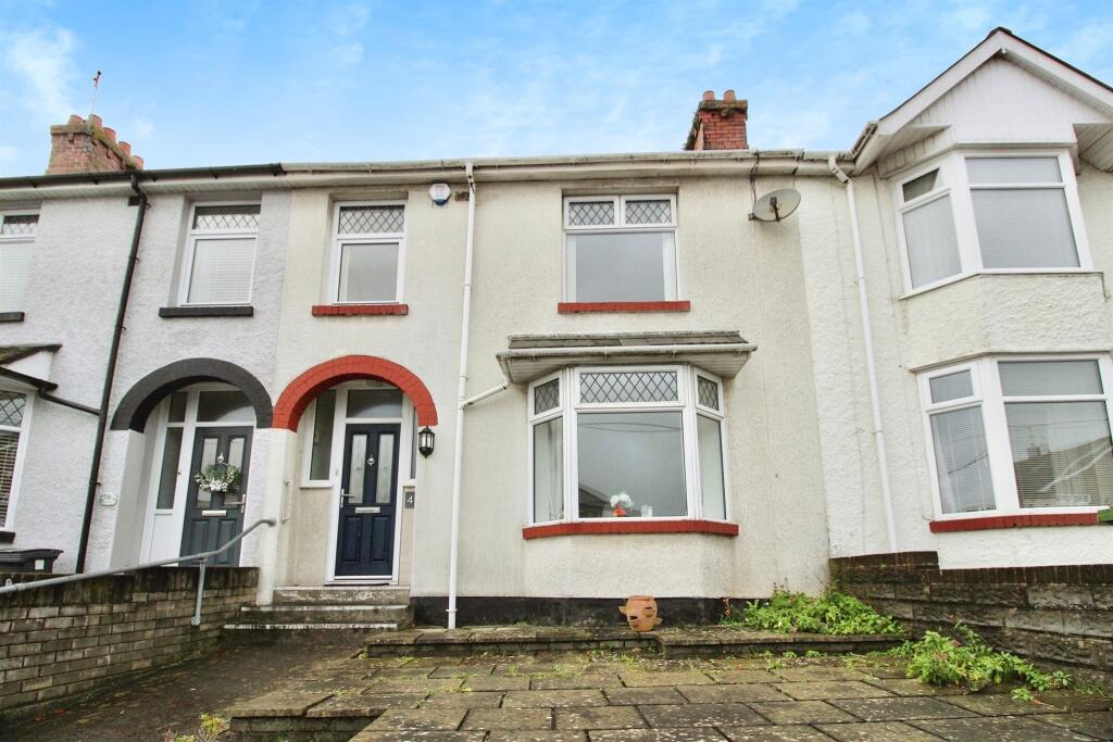 3 bedroom terraced house for sale in Church Road, Rumney, Cardiff, CF3