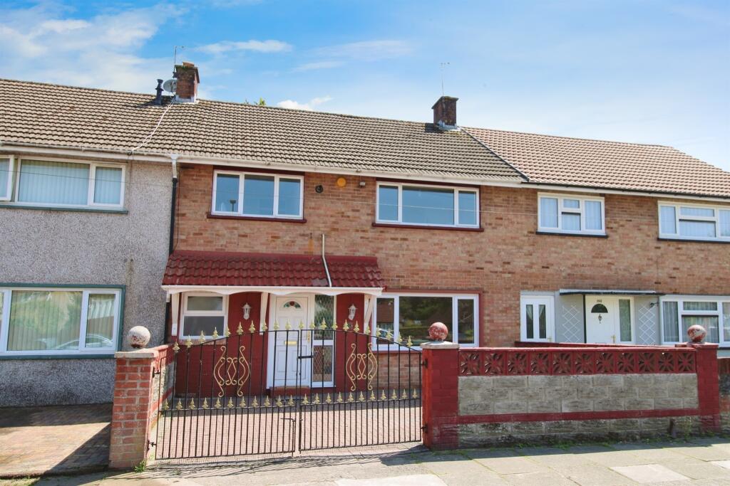 3 bedroom terraced house for sale in Ball Road, Llanrumney, Cardiff, CF3