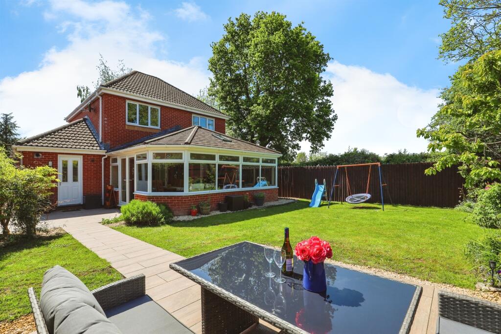 Additional property image - Cambrian Drive, Marshfield, Cardiff