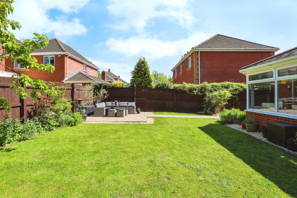 Additional property image - Cambrian Drive, Marshfield, Cardiff