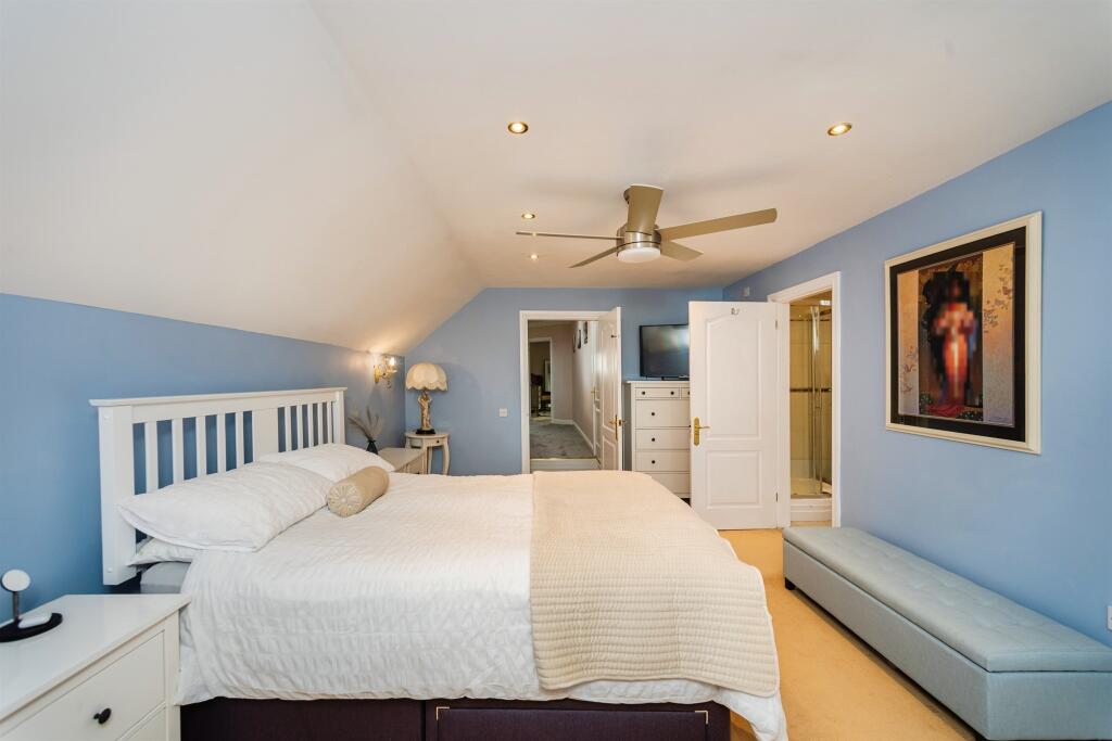 Additional property image - Wellfield Road, Marshfield, Cardiff