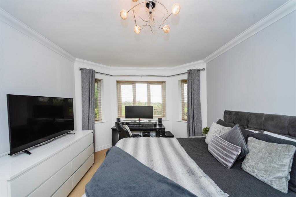 Additional property image - Wellfield Road, Marshfield, Cardiff