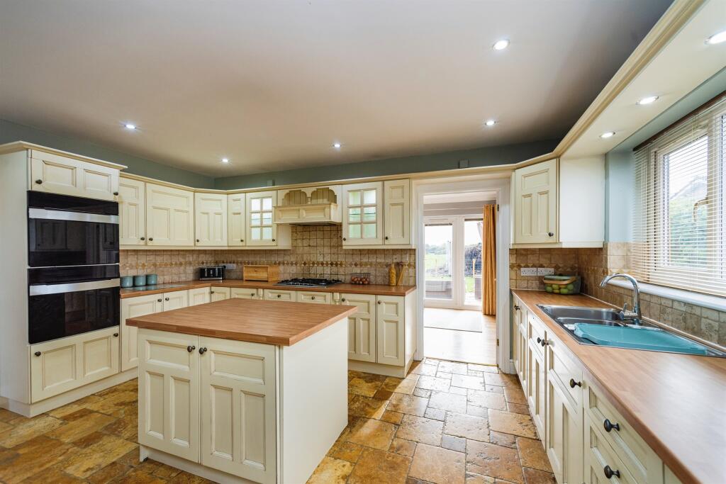 Additional property image - Wellfield Road, Marshfield, Cardiff