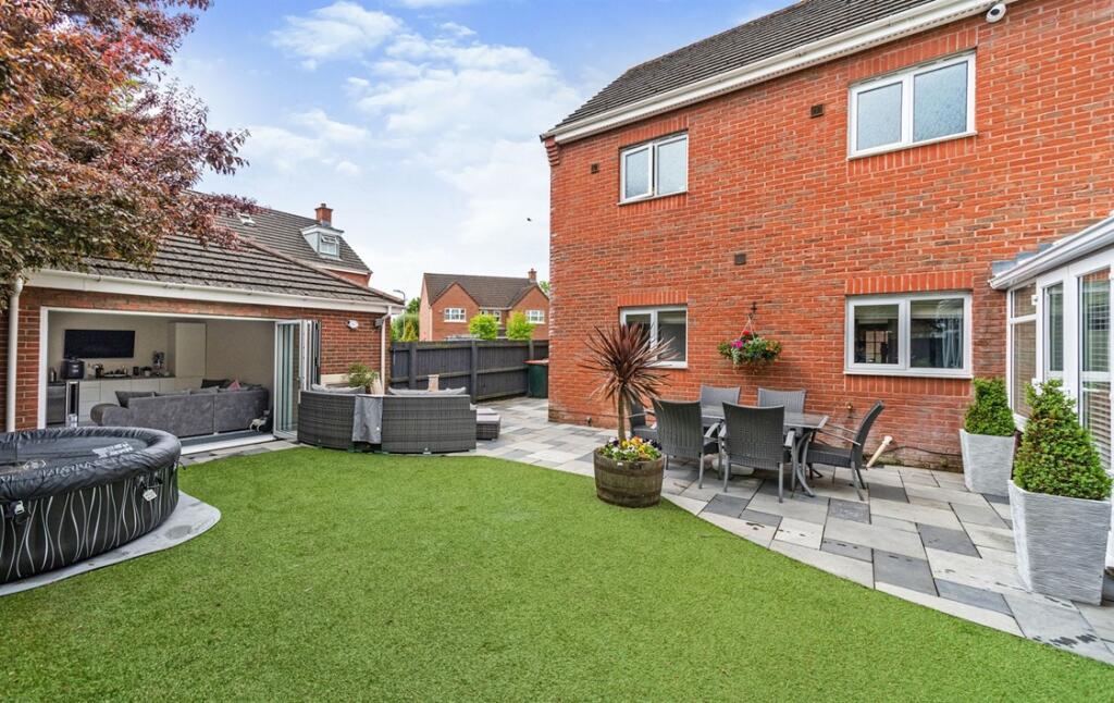 Additional property image - Cambrian Drive, Marshfield, Cardiff