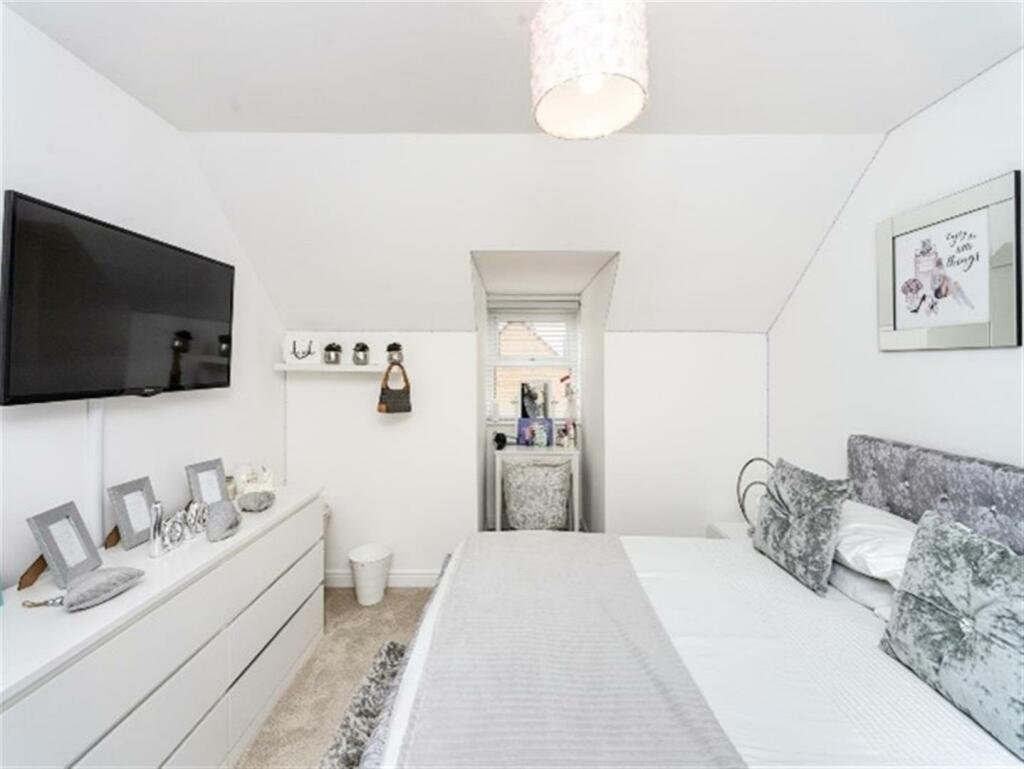 Additional property image - Cambrian Drive, Marshfield, Cardiff