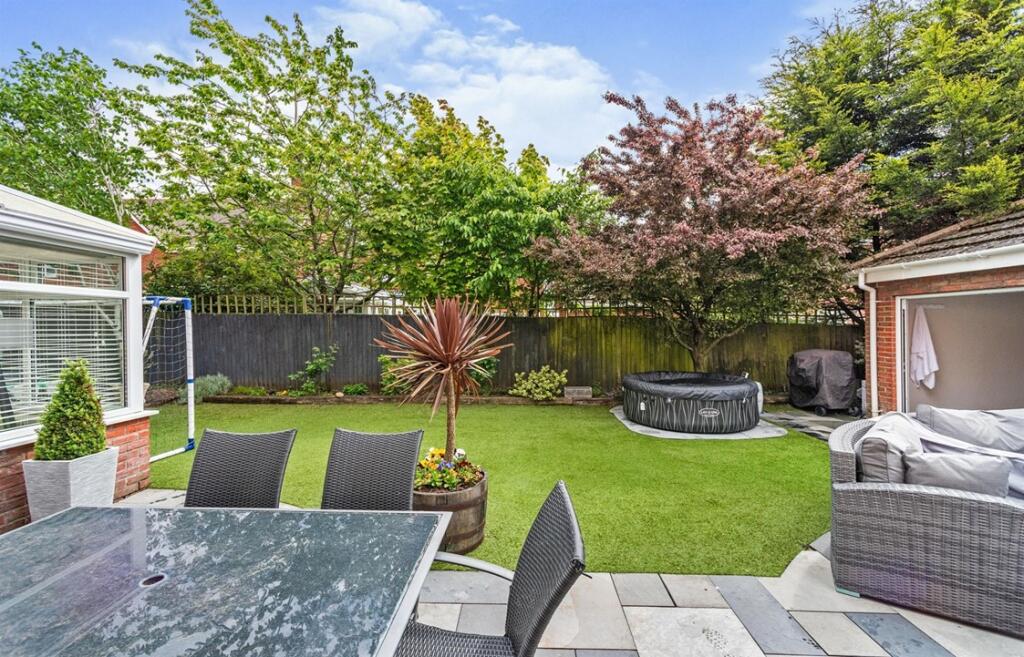 Additional property image - Cambrian Drive, Marshfield, Cardiff