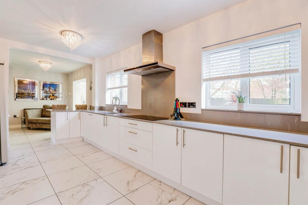 Additional property image - Cambrian Drive, Marshfield, Cardiff