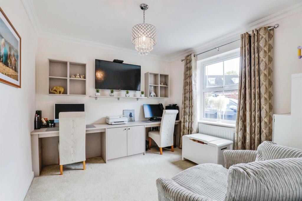 Additional property image - Cambrian Drive, Marshfield, Cardiff