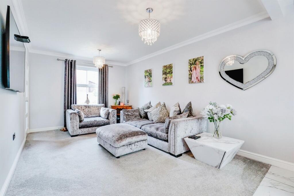 Additional property image - Cambrian Drive, Marshfield, Cardiff