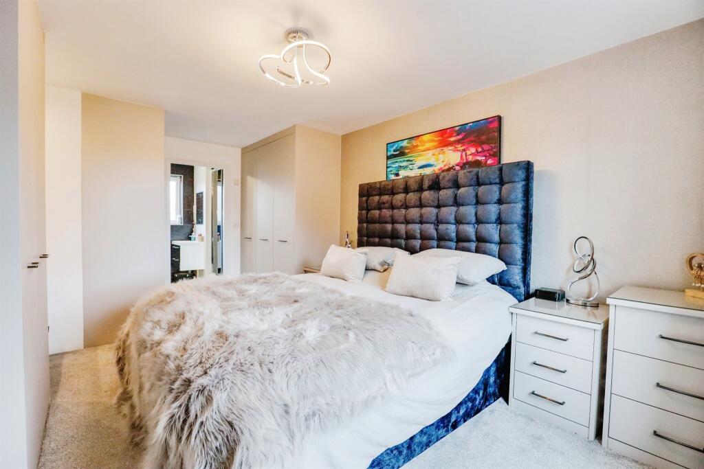 Additional property image - Cambrian Drive, Marshfield, Cardiff
