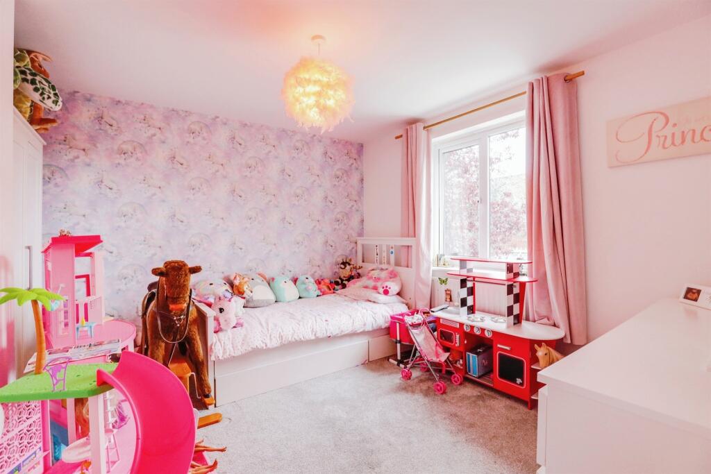 Additional property image - Cambrian Drive, Marshfield, Cardiff