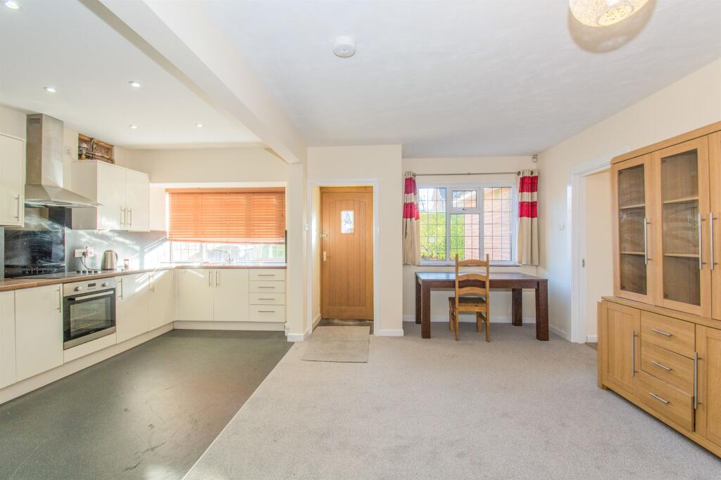Additional property image - Ball Road, Llanrumney, Cardiff
