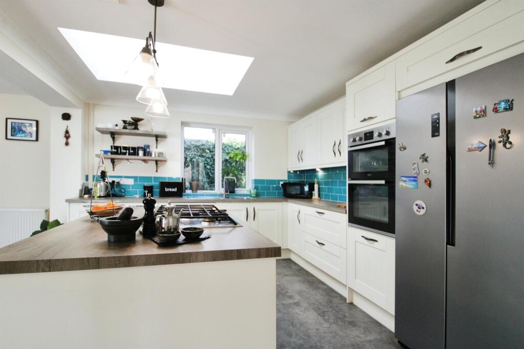 Additional property image - The Meadows, Marshfield, Cardiff
