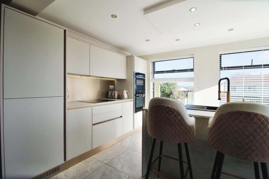 Additional property image - Ty Fry Gardens, Rumney, Cardiff