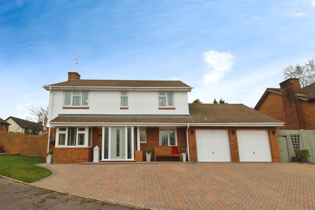 Additional property image - Tynewydd Drive, Castleton, Cardiff