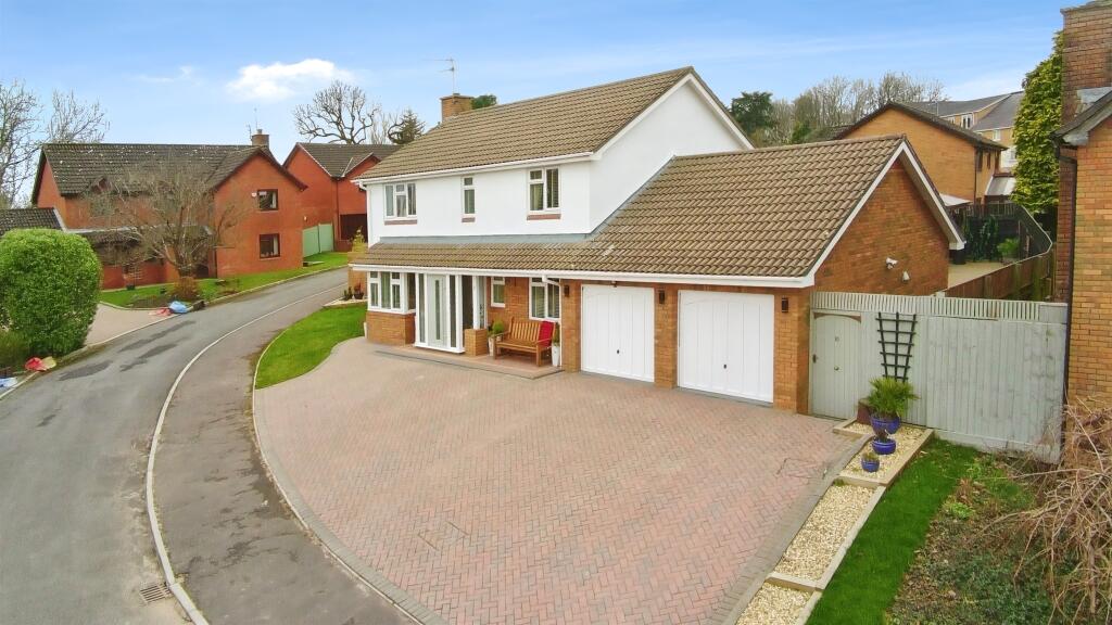 Additional property image - Tynewydd Drive, Castleton, Cardiff
