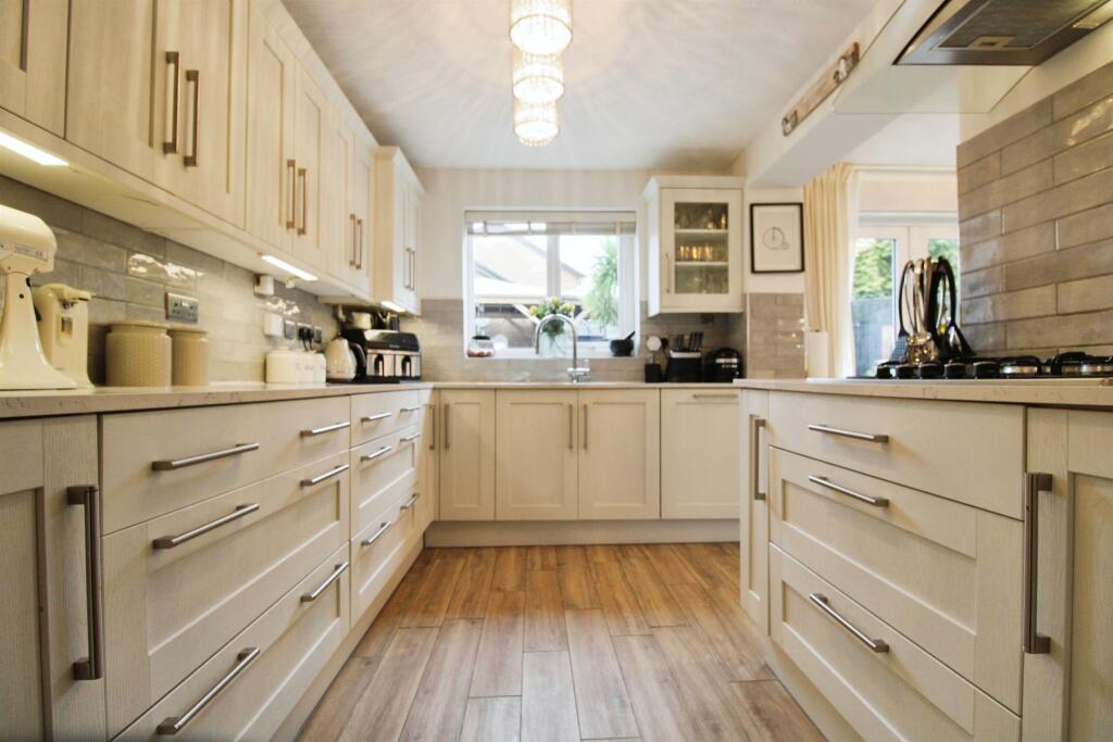 Additional property image - Tynewydd Drive, Castleton, Cardiff