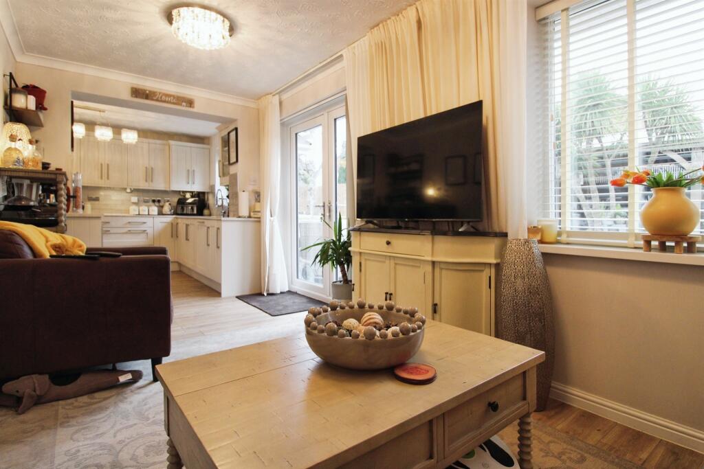 Additional property image - Tynewydd Drive, Castleton, Cardiff