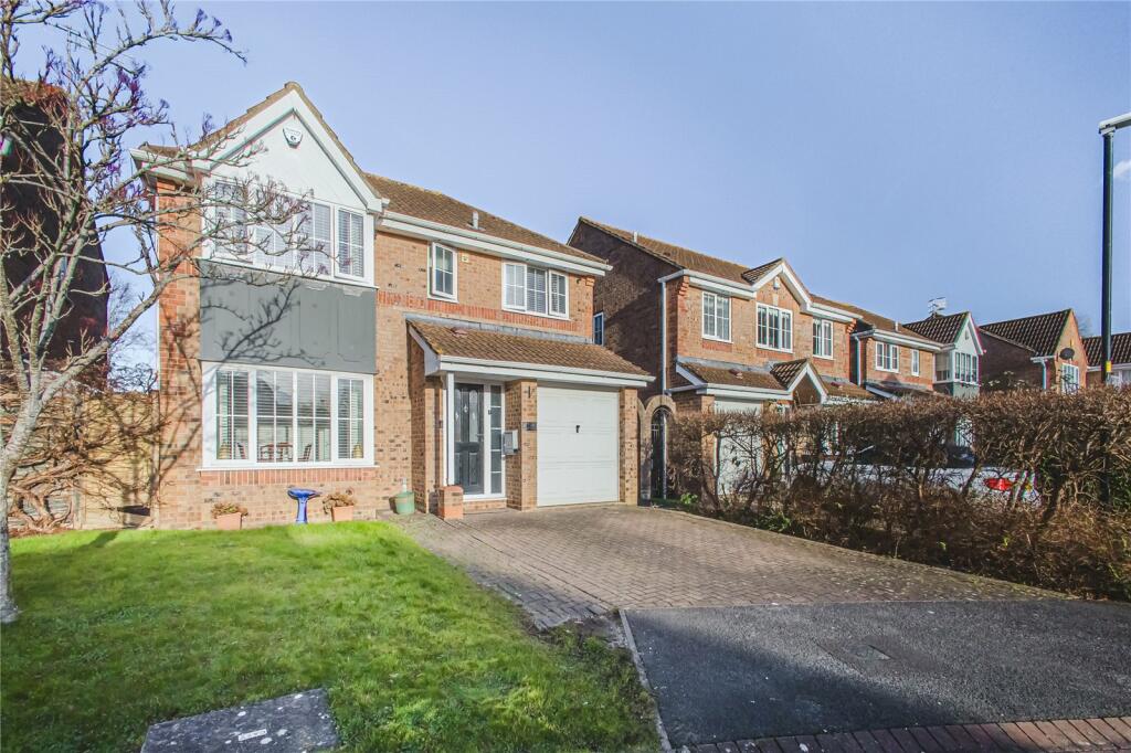 4 bedroom detached house for sale in Greenwich Close, Abbey Meads, Swindon, Wiltshire, SN25