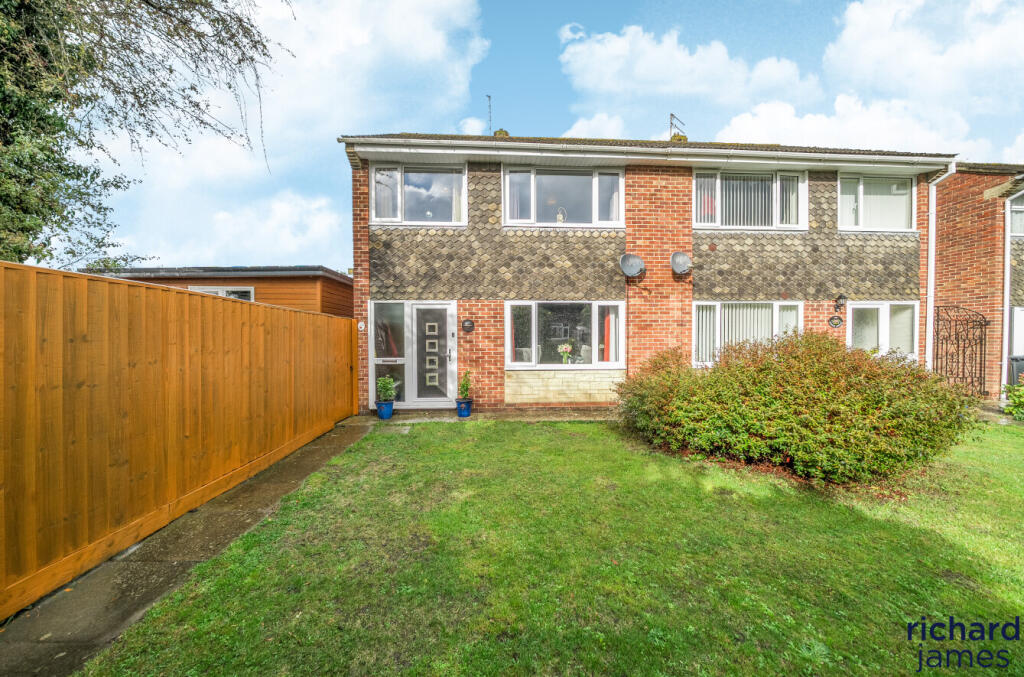 Main image of property: Kennet Avenue, Swindon, SN25