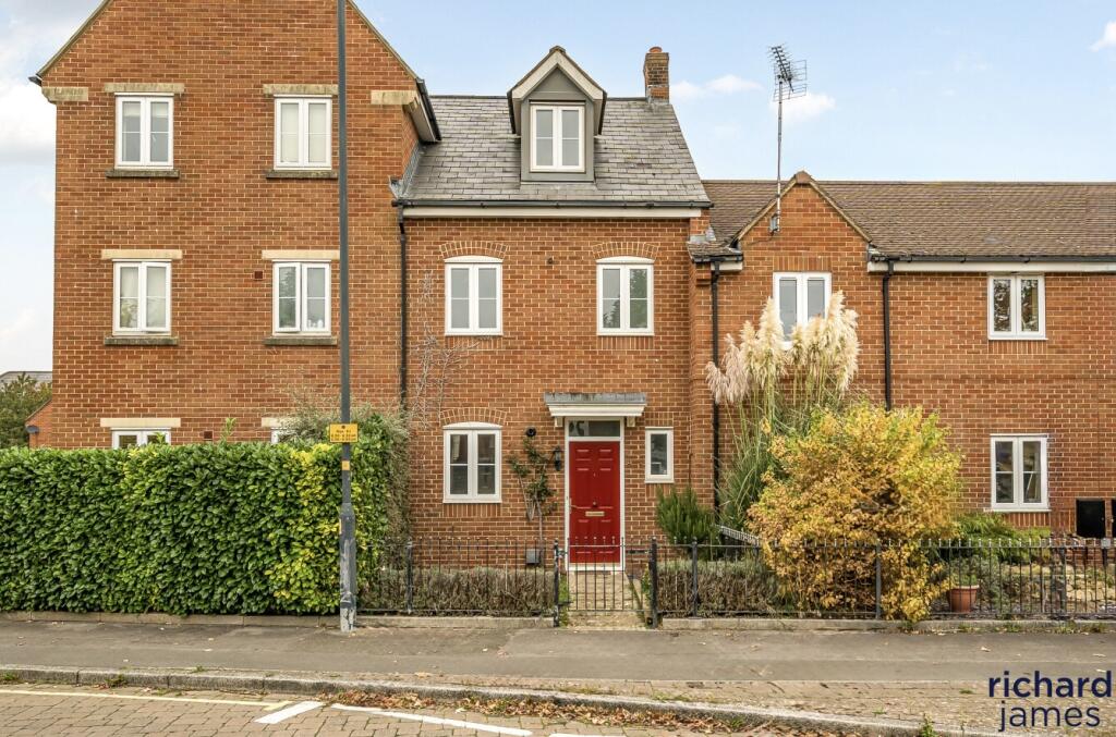 Main image of property: Pioneer Road, Oakhurst, Swindon, SN25