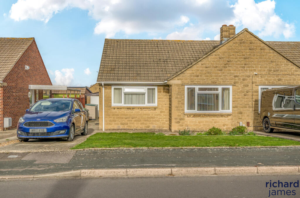 Main image of property: Dart Avenue, Haydon Wick, Swindon, SN25