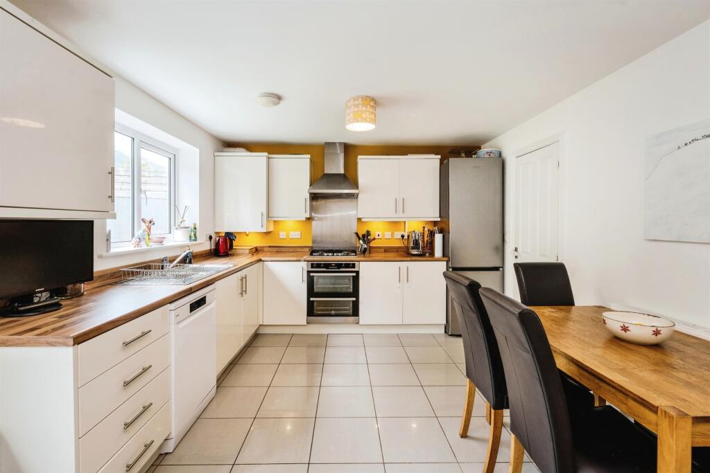 Main image of property: Graig Y Fforest, Godrergraig, Swansea