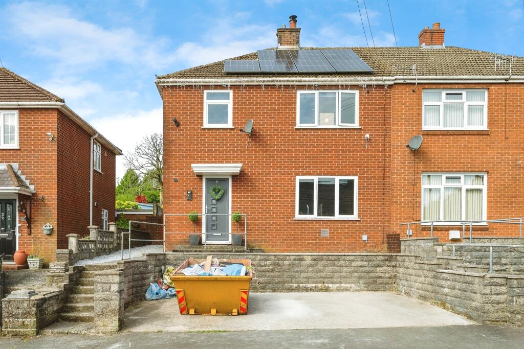 Main image of property: Lon Heddwch, Clydach, SWANSEA