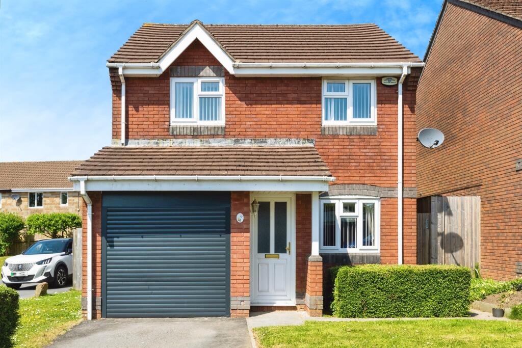 Main image of property: Heol Ysgyfarnog, Birchgrove, SWANSEA