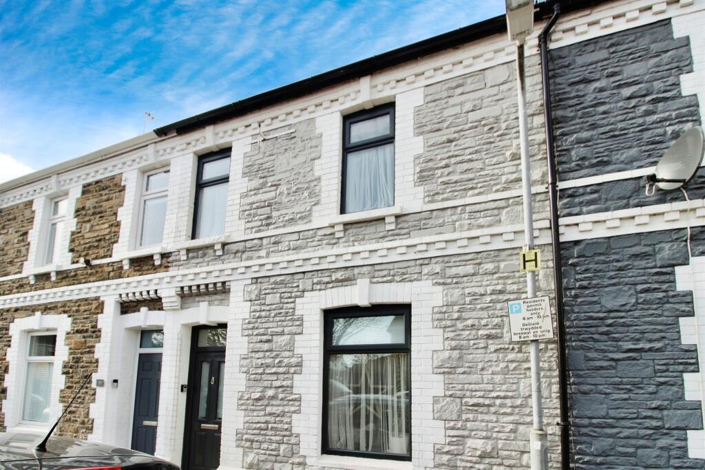 4 bedroom terraced house for sale in Market Road, Cardiff, CF5