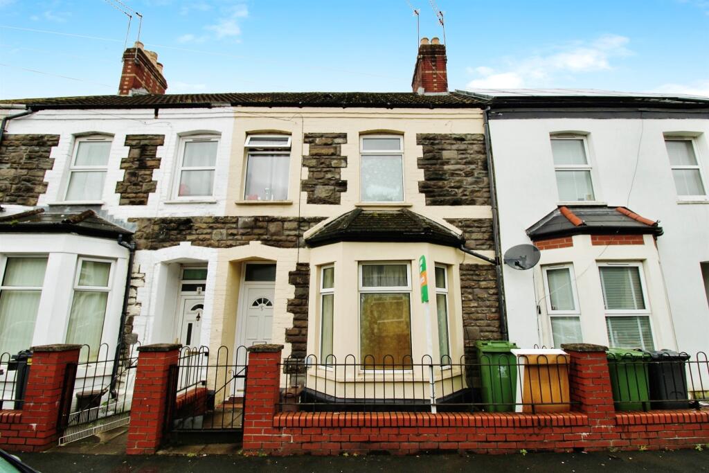 3 bedroom terraced house for sale in Craddock Street, Cardiff, CF11