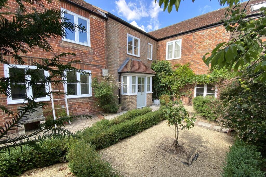 Main image of property: Kingsbury Street, Marlborough, SN8 1JA