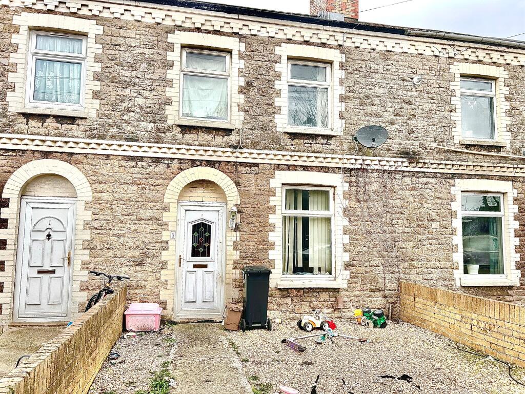 3 bedroom terraced house for sale in Station Terrace, Ely, Cardiff, CF5