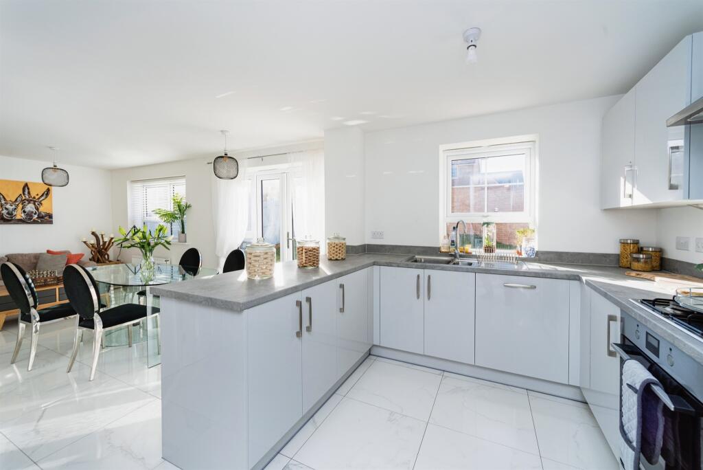 4 bedroom detached house for sale in Llantrisant Road, St. Fagans, Cardiff, CF5