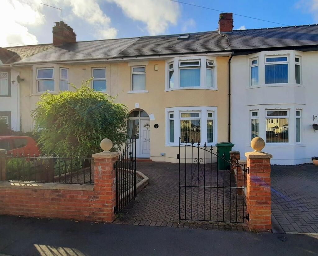 4 bedroom terraced house for sale in Llandetty Road, Cardiff, CF5
