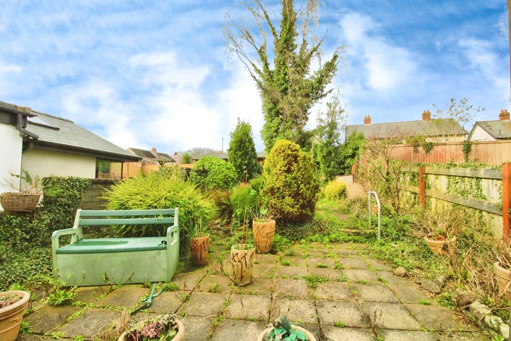 3 bedroom semidetached house for sale in Cowbridge Road West, Cardiff, CF5