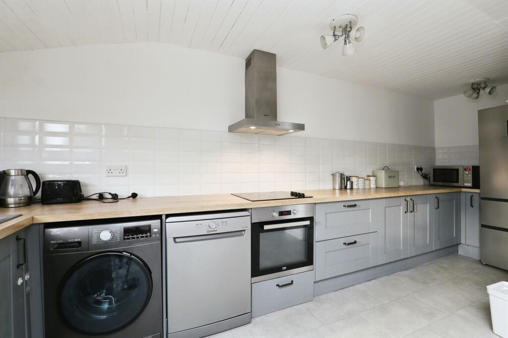 Additional property image - Kensington Avenue, Victoria Park, Cardiff