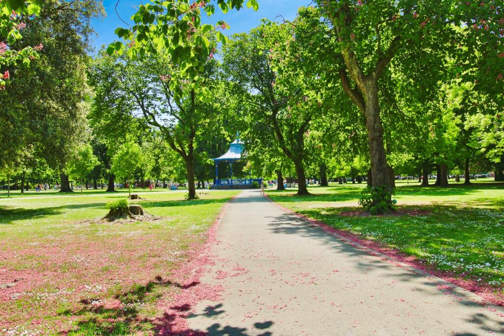 Additional property image - Kensington Avenue, Victoria Park, Cardiff